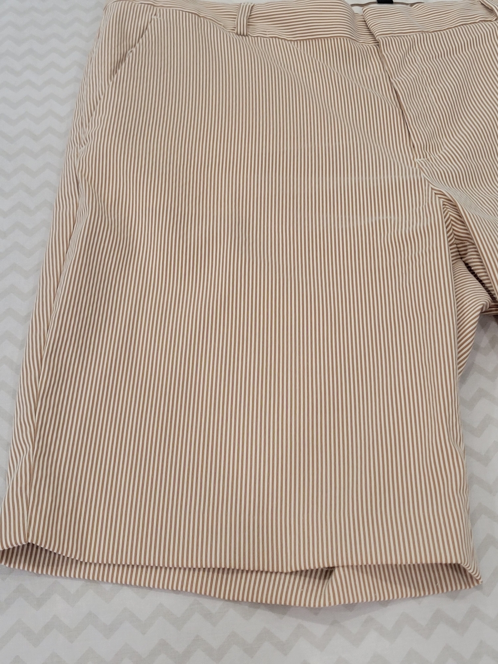 Banana Republic Neutral Pinstripe Bermuda Shorts Size 14 - Picture 9 of 11